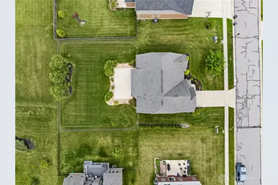 9613 Linden Brook Drive, Clear Creek Township, OH 45458 - Photo 15