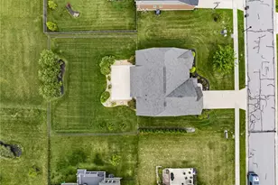 9613 Linden Brook Dr, Centerville, OH 45458 - Photo 15