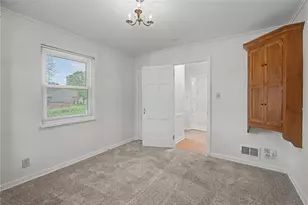 100 Greendale Dr, Kettering, OH 45429 - Photo 17