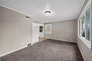 5255 Ferngrove Dr, Dayton, OH 45432 - Photo 5