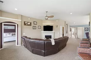 1376 Ironwood Dr, Turtlecreek Twp, OH 45036 - Photo 9