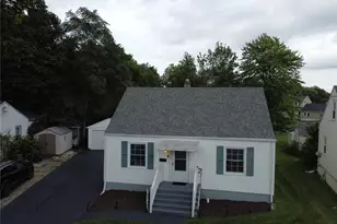 1828 N Sweetbriar Ln, Springfield, OH 45505 - Photo 1