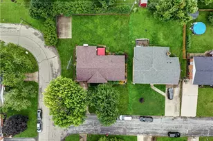327 S Chippewa Dr, Greenville, OH 45331 - Photo 41