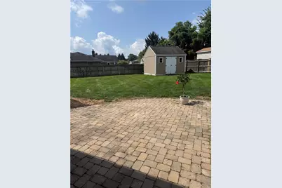 1600 Sunnington Grove Drive, Dayton, OH 45458 - Photo 15