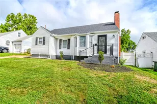 4227 Oakridge Dr, Dayton, OH 45417 - Photo 3