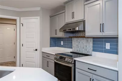 2677 Verdant Lane, Fairborn, OH 45324 - Photo 7