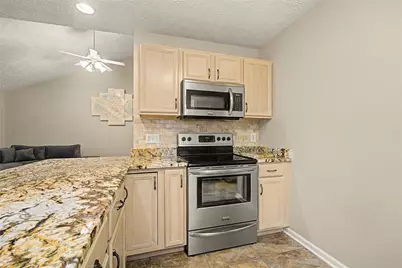 9360 Sawgrass Drive, Miamisburg, OH 45342 - Photo 15
