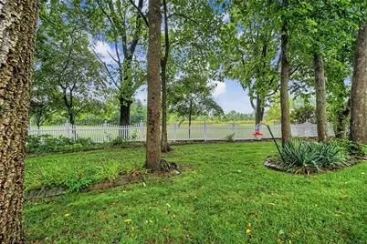 9360 Sawgrass Drive, Miamisburg, OH 45342 - Photo 41