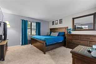 8475 Woodgrove Dr, Washington Twp, OH 45458 - Photo 19