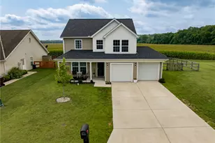 127 Pebble Stone Ln, Clarksville, OH 45113 - Photo 1