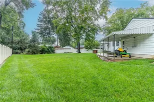 310 Wolf Ave, Englewood, OH 45322 - Photo 27