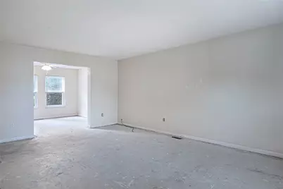 5404 Quisenberry Drive, Fairborn, OH 45424 - Photo 13