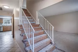 5404 Quisenberry Dr, Fairborn, OH 45424 - Photo 5
