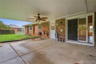 11 E Bonomo Dr, Fairborn, OH 45324 - Photo 45