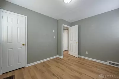 719 Cosler Drive, Dayton, OH 45403 - Photo 11