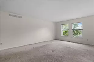6560 Semley Ct, Dayton, OH 45415 - Photo 9