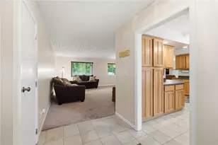 8919 Deep Forest Ln, Centerville, OH 45458 - Photo 5