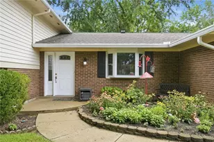 8919 Deep Forest Ln, Centerville, OH 45458 - Photo 3