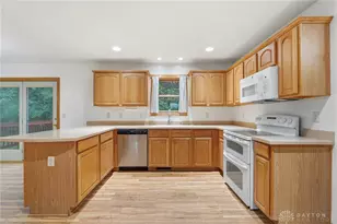 1214 N 11th St, Miamisburg, OH 45342 - Photo 17