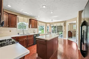 2560 Renwick Way, Troy, OH 45373 - Photo 15