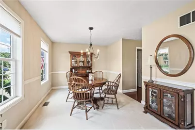2560 Renwick Way, Troy, OH 45373 - Photo 9