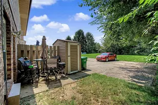 1855-1861 N Lakeman Dr, Bellbrook, OH 45305 - Photo 23