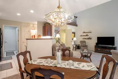 3906 W Summit Ridge Drive, Beavercreek, OH 45430 - Photo 7