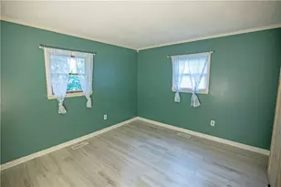 127 N Main St, Englewood, OH 45322 - Photo 9