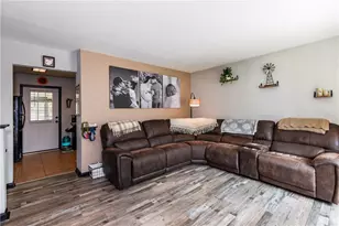 2425 Lorna Ct, Dayton, OH 45420 - Photo 7
