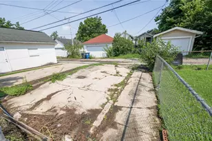 1723 Gondert Ave, Dayton, OH 45403 - Photo 51