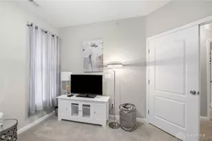 7464 Bridge Point Dr, Cincinnati, OH 45248 - Photo 33