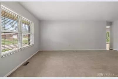 3792 Greenbay Drive, Dayton, OH 45415 - Photo 9