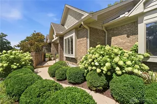 4962 Walnut Walk, Kettering, OH 45429 - Photo 5