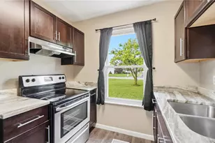 2489 Miami Village Dr, Miamisburg, OH 45342 - Photo 9