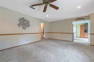 6685 Oakwood Ln, Huber Heights, OH 45424 - Photo 5