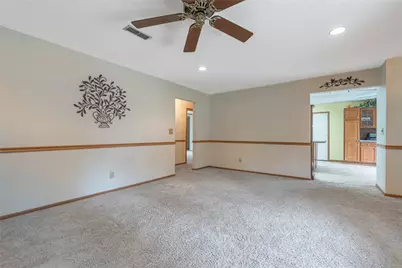 6685 Oakwood Lane, Huber Heights, OH 45424 - Photo 5