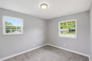 38 Grantwood Dr, West Carrollton, OH 45449 - Photo 13