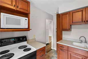 421 N Monroe Dr, Xenia, OH 45385 - Photo 11