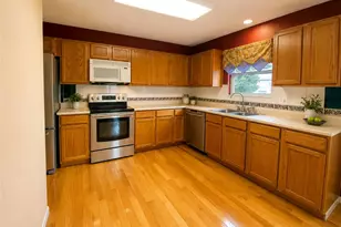 6329 Wellington Pl, Huber Heights, OH 45424 - Photo 3