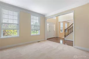 10049 Meadow Woods Ln, Washington Twp, OH 45458 - Photo 15