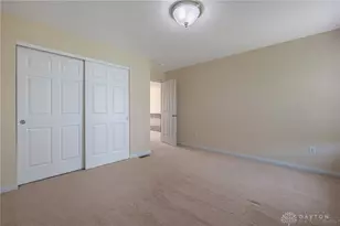 10049 Meadow Woods Ln, Washington Twp, OH 45458 - Photo 21