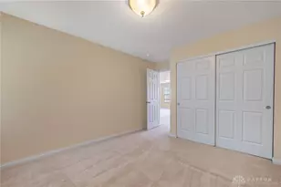 10049 Meadow Woods Ln, Washington Twp, OH 45458 - Photo 23