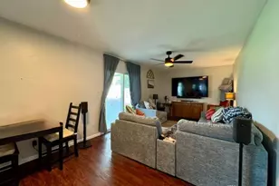 7201 Carmelita Dr, Huber Heights, OH 45424 - Photo 15