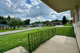 7201 Carmelita Dr, Huber Heights, OH 45424 - Photo 5