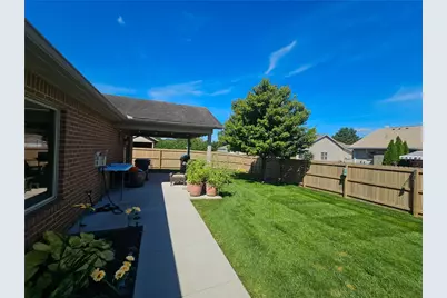 119 Burgundy Drive, Englewood, OH 45322 - Photo 9