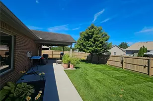 119 Burgundy Dr, Englewood, OH 45322 - Photo 9