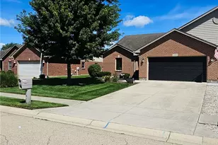 119 Burgundy Dr, Englewood, OH 45322 - Photo 3