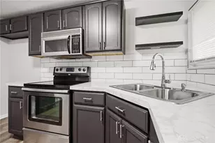 3960 Waterbury Dr, Kettering, OH 45439 - Photo 15
