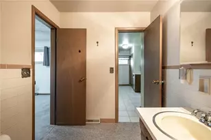 1072 Ceylon Cir, Beavercreek, OH 45430 - Photo 11