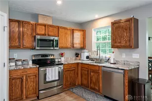 1680 Wimbledon Dr, Fairborn, OH 45324 - Photo 7